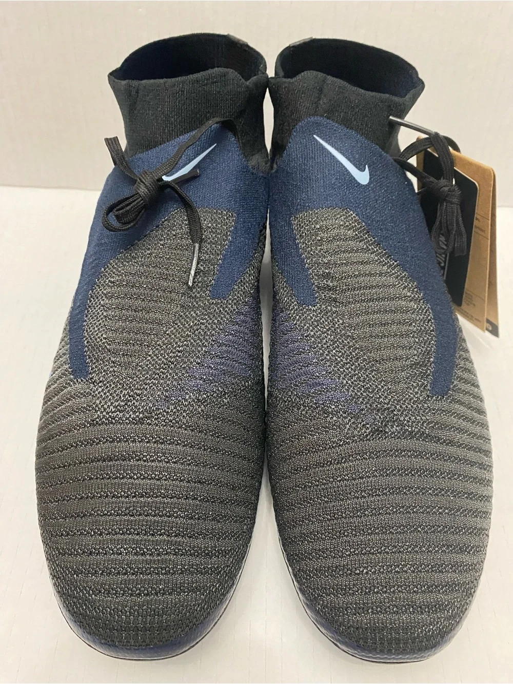 Nike Men's Black & Navy Slip-On phantom 6 Elite Soccer Cleats sz 11. New w/ tag